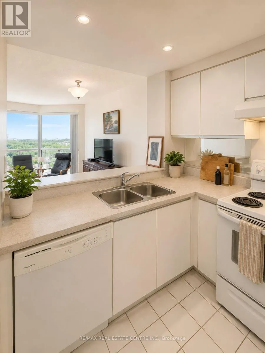 1007 - 2177 BURNHAMTHORPE ROAD W