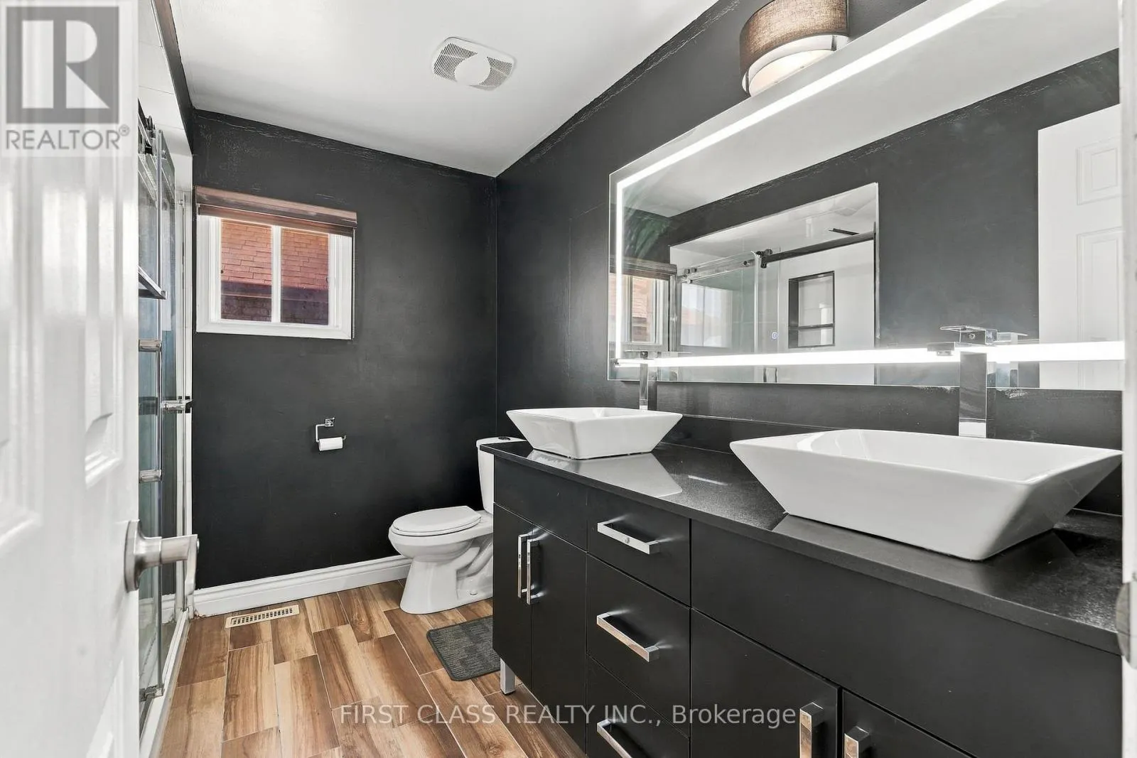 91 CHEVIOT CRESCENT
