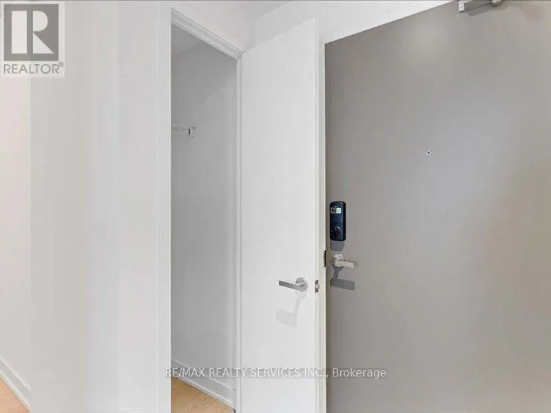 908 - 448 BURNHAMTHORPE ROAD W