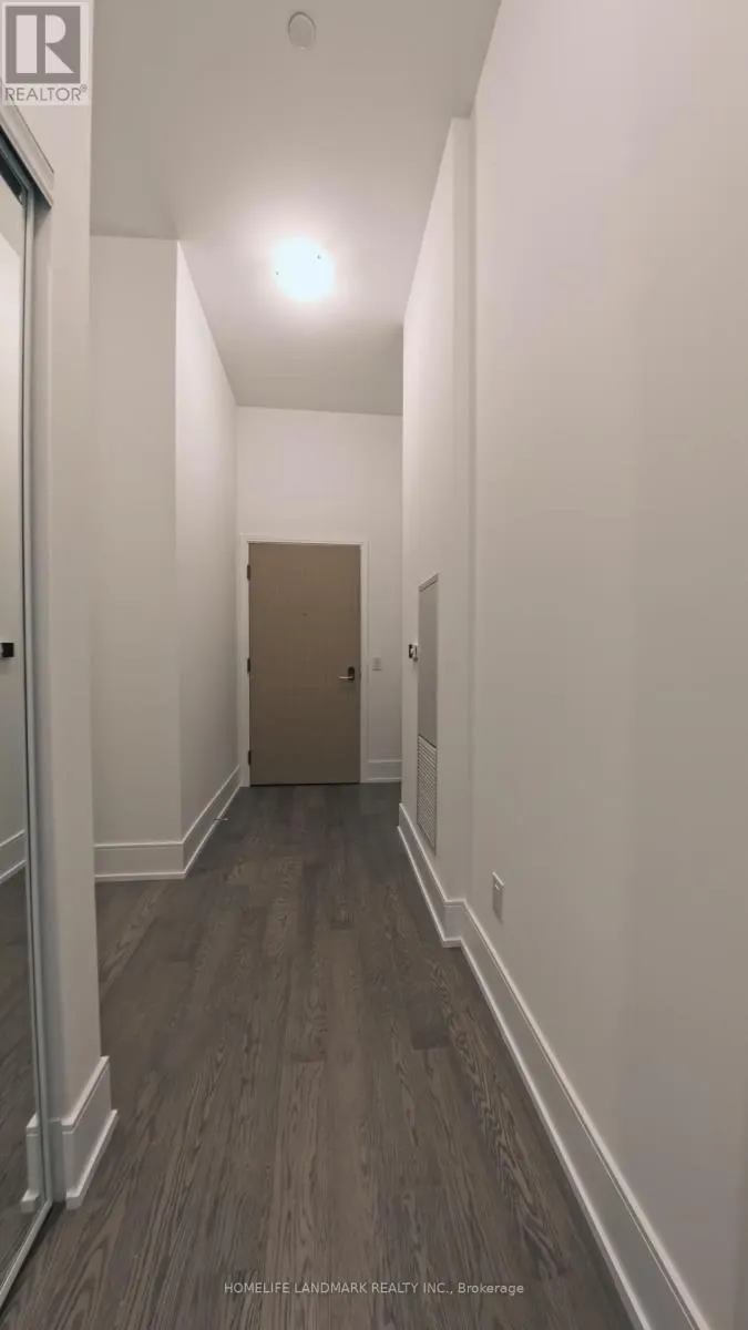 203 - 2450 BLOOR ST STREET W