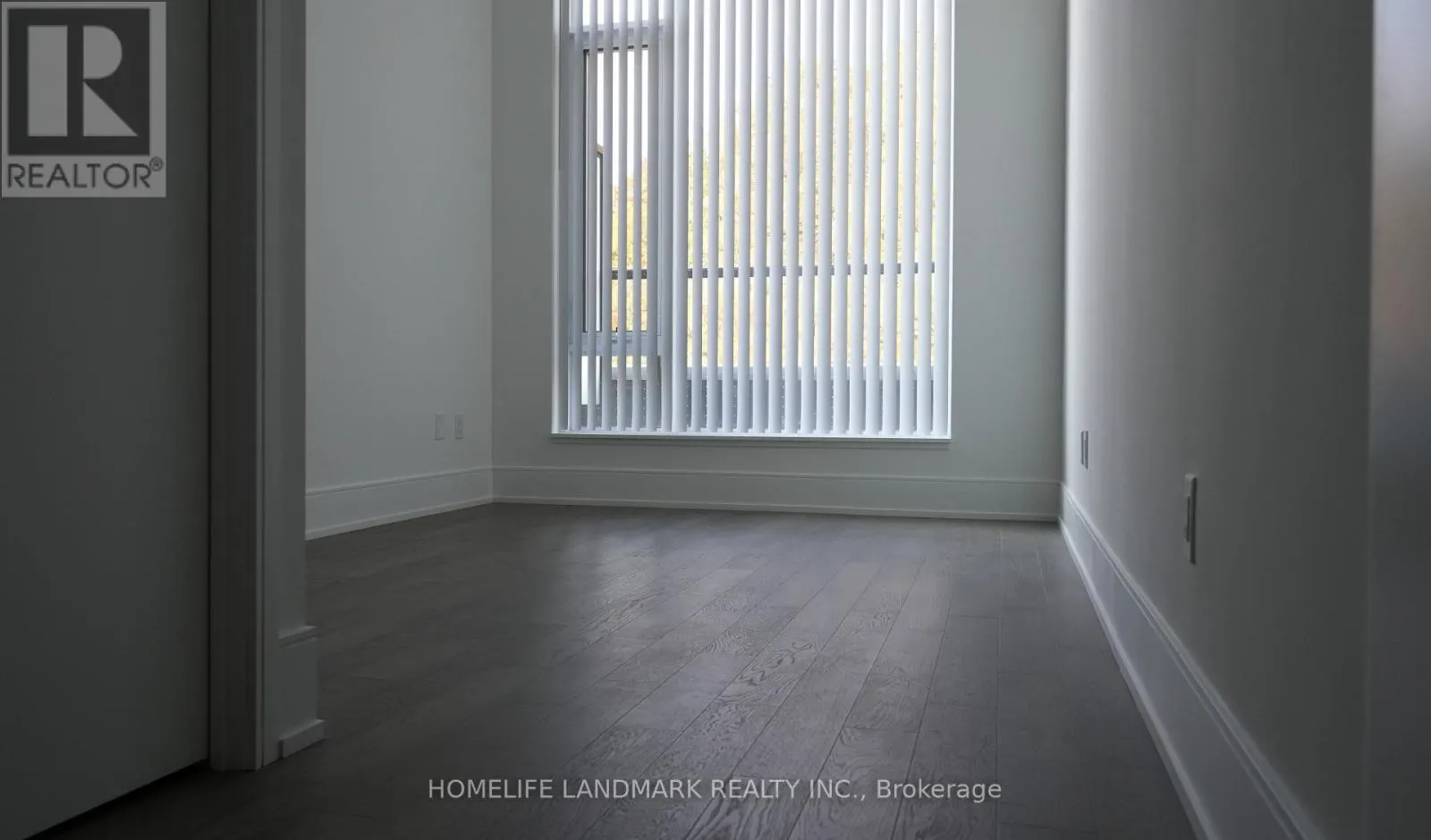 203 - 2450 BLOOR ST STREET W