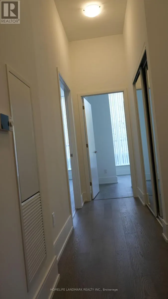 203 - 2450 BLOOR ST STREET W