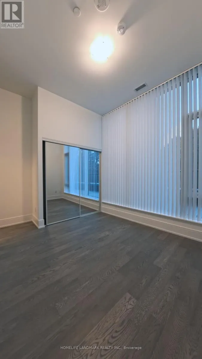 203 - 2450 BLOOR ST STREET W