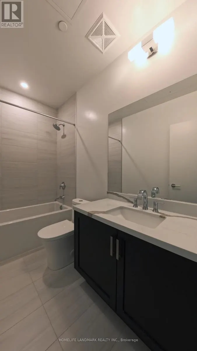 203 - 2450 BLOOR ST STREET W