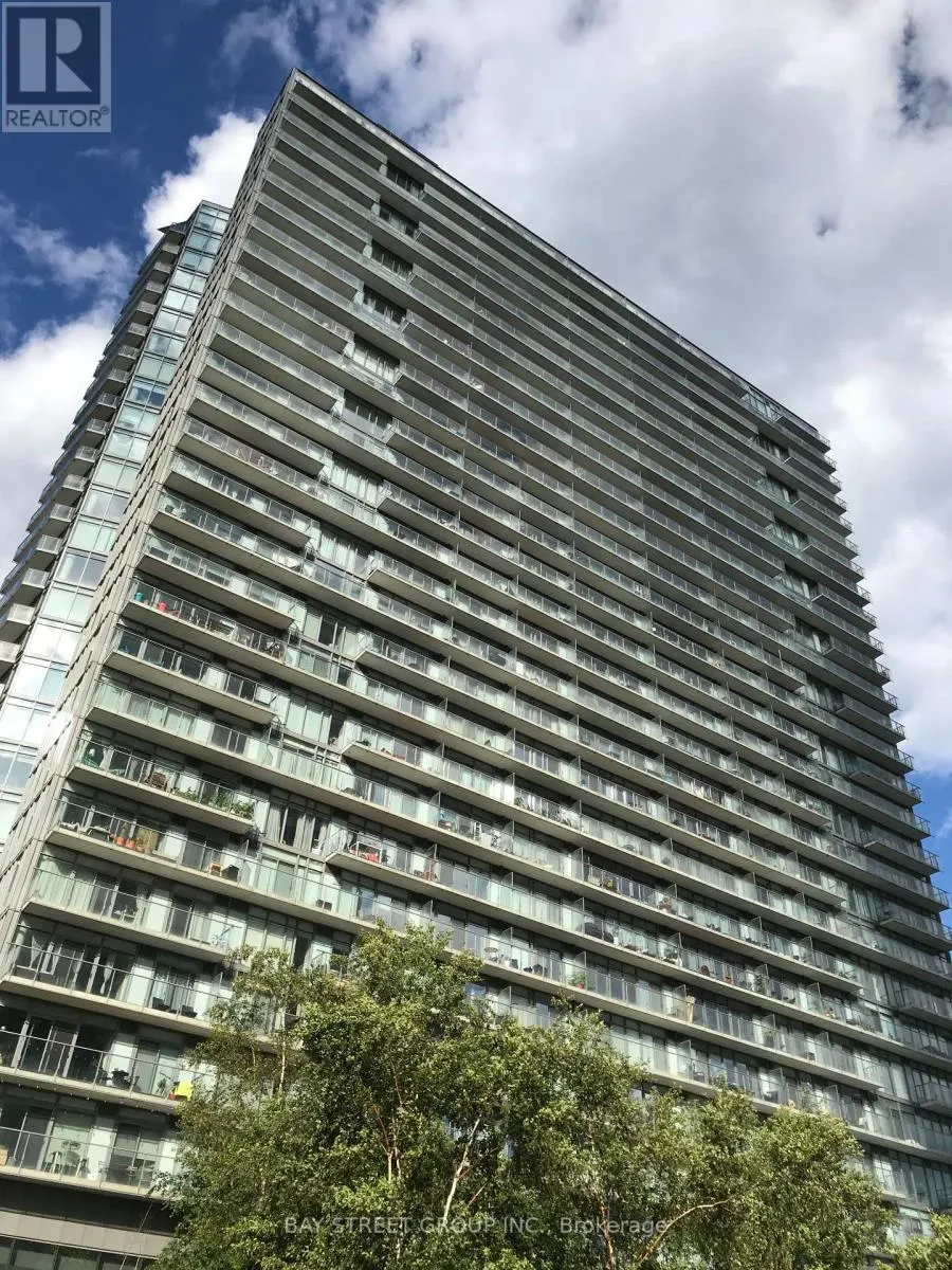 611 - 103 THE QUEENSWAY
