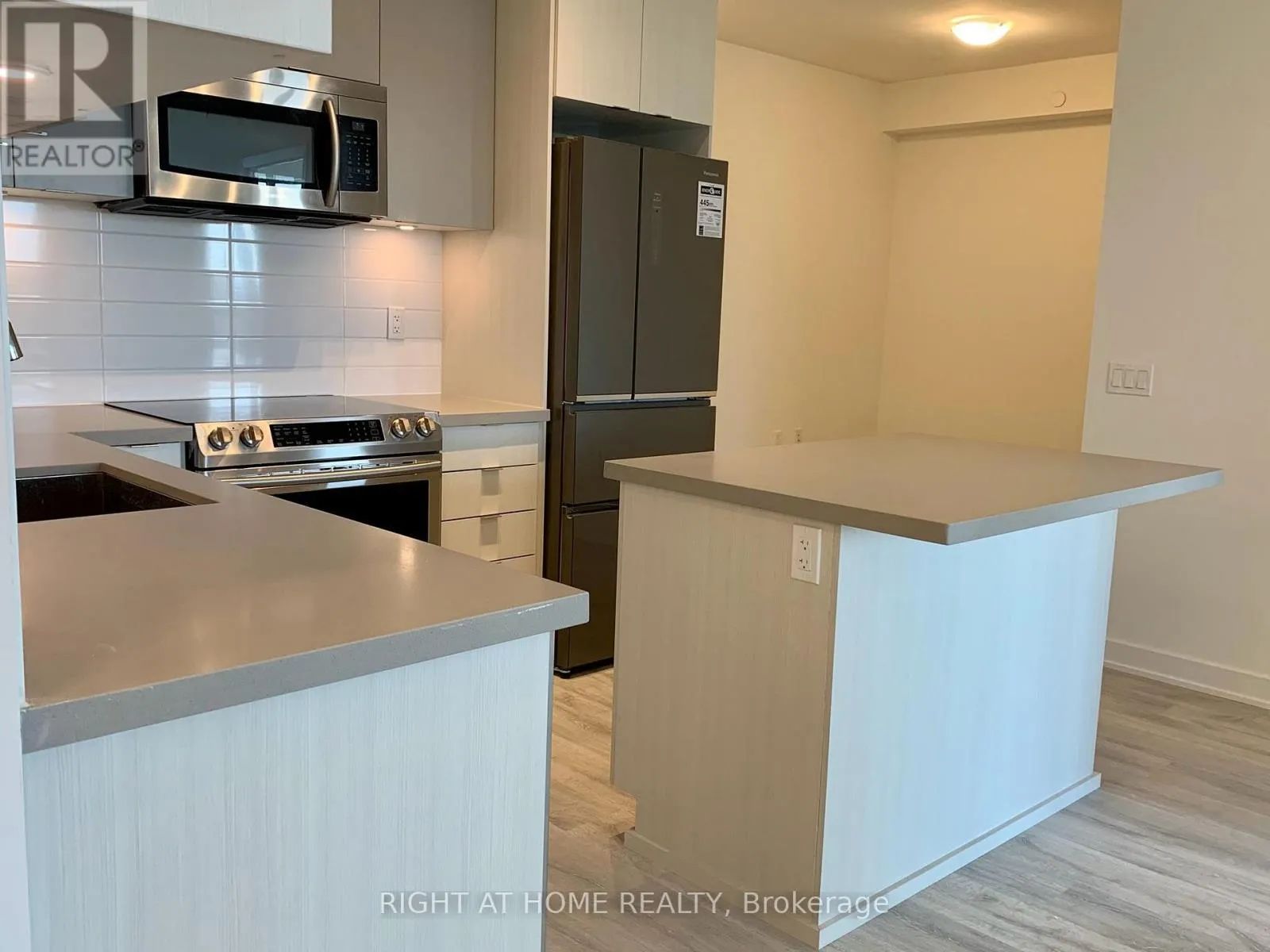 1810 - 4677 GLEN ERIN DRIVE