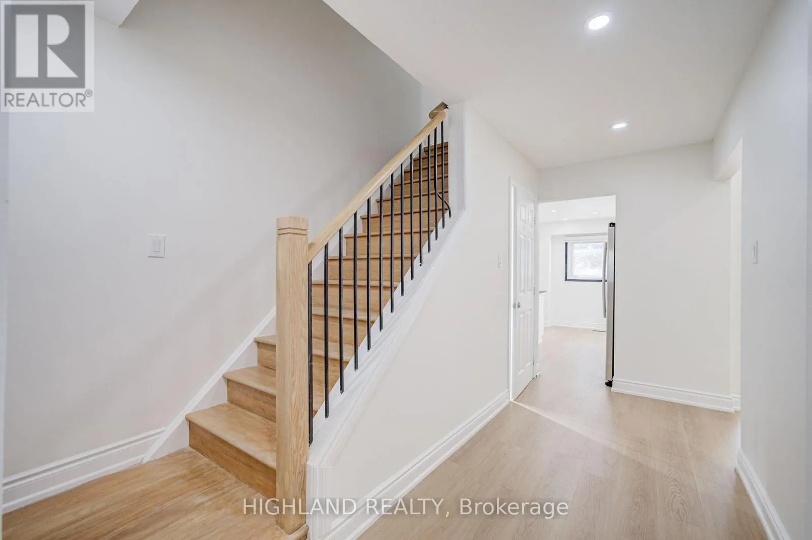 4066 WYCLIFFE WAY
