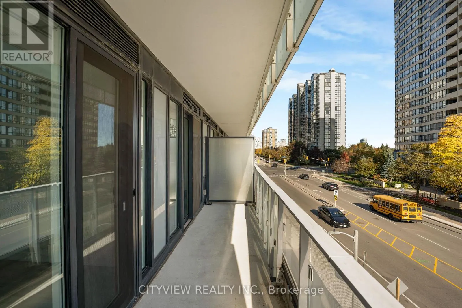 212 - 3883 QUARTZ ROAD