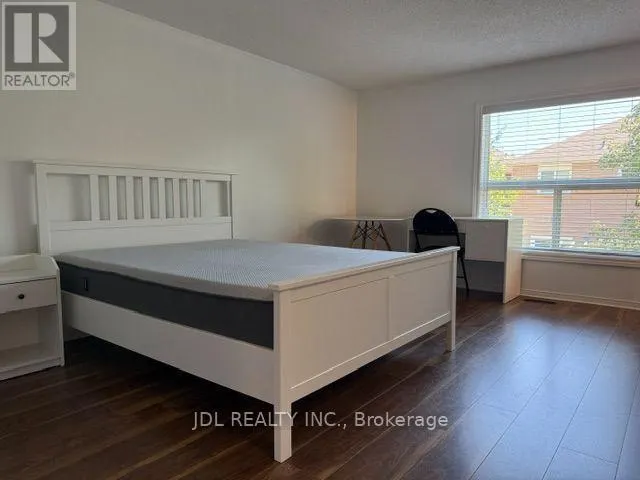 4 - 1500 REEVES GATE
