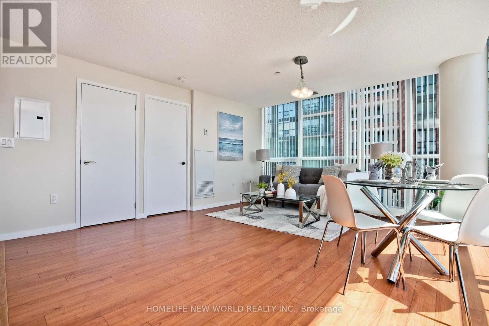 836 - 830 LAWRENCE AVENUE W