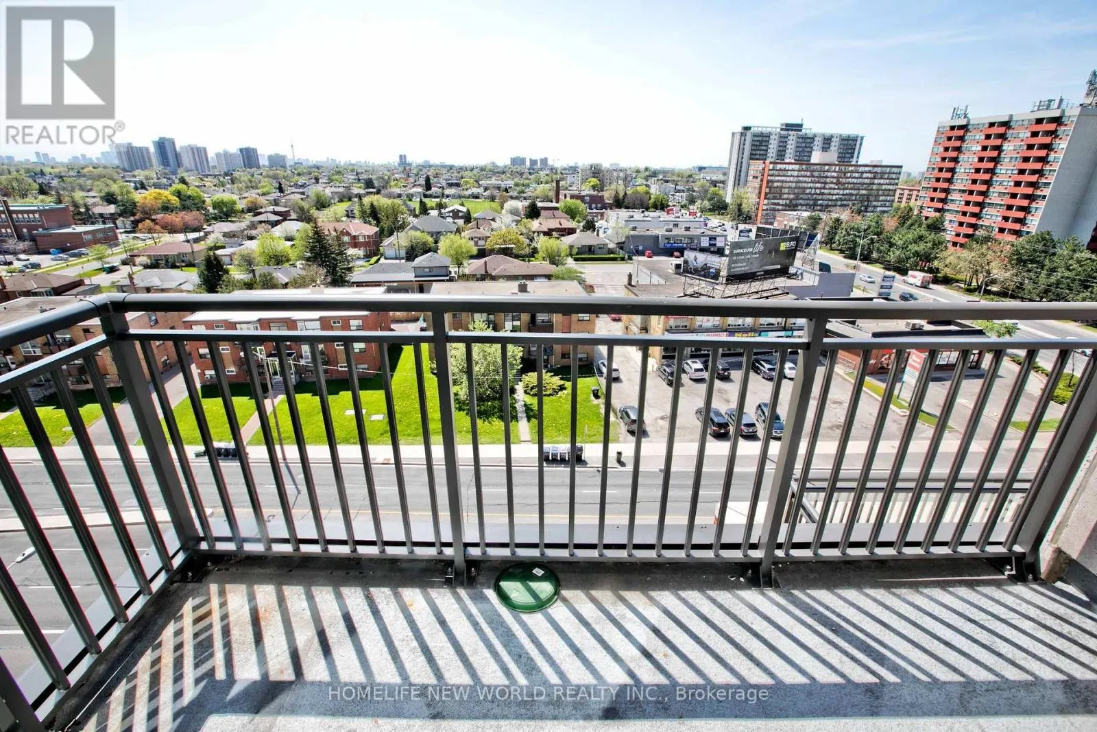 836 - 830 LAWRENCE AVENUE W