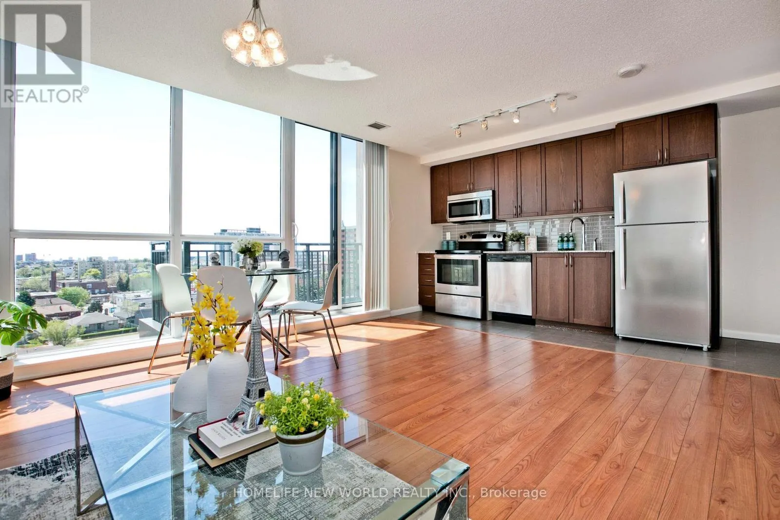 836 - 830 LAWRENCE AVENUE W