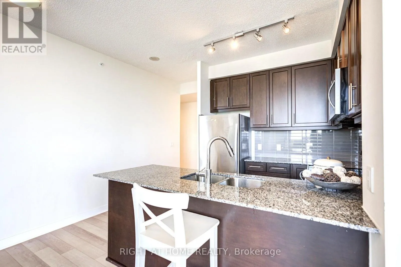 4307 - 3975 GRAND PARK DRIVE
