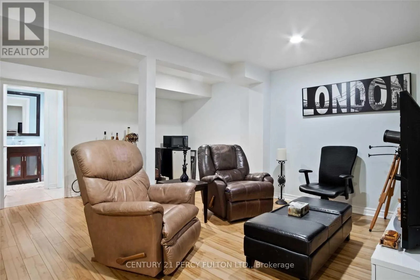 65 - 6650 FALCONER DRIVE