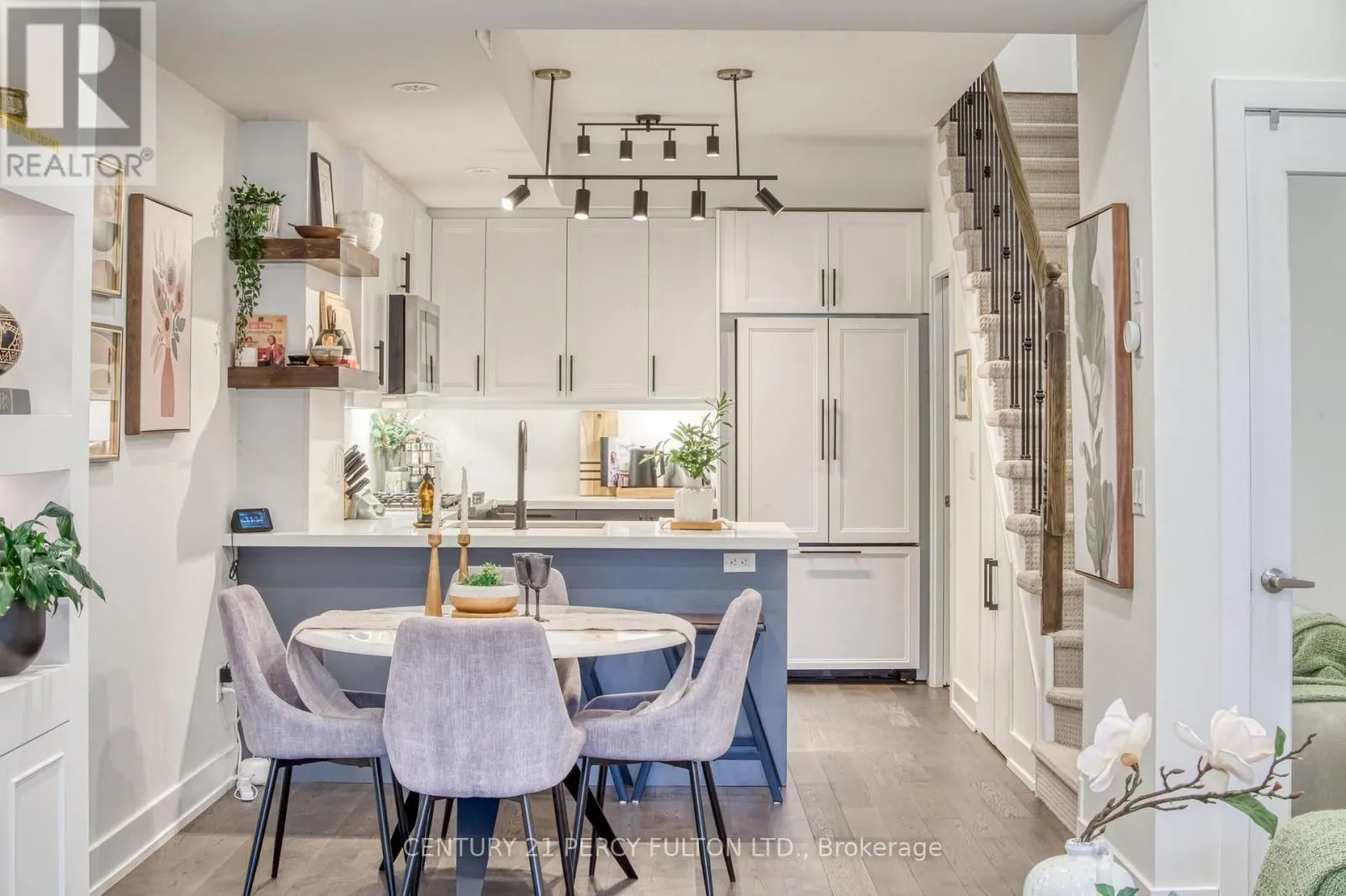 20 - 26 ERNEST AVENUE