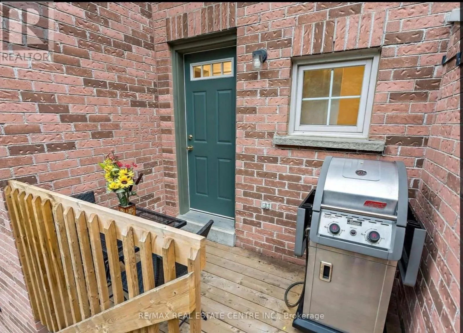 11 - 76 RIVER DRIVE