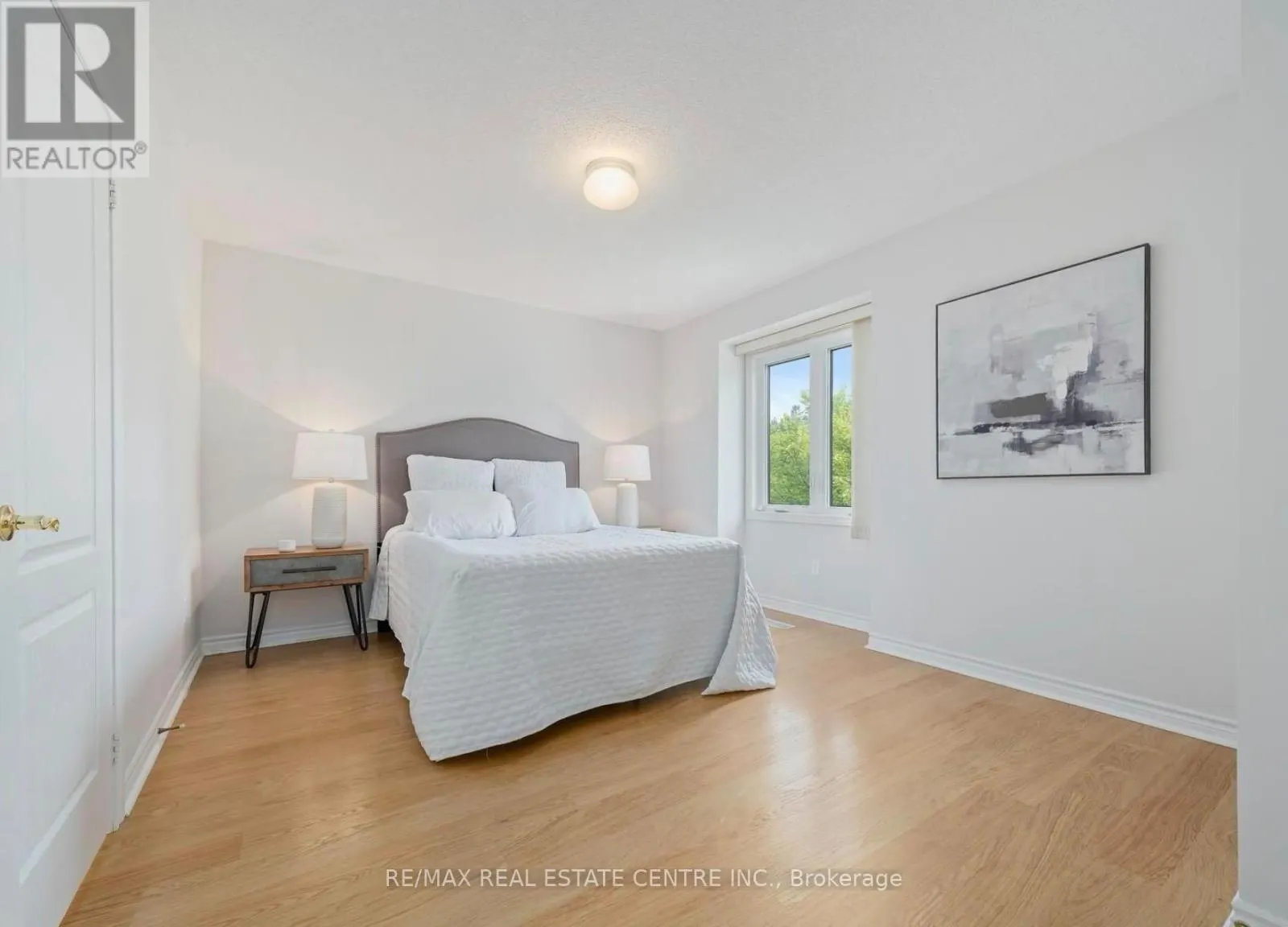 11 - 76 RIVER DRIVE