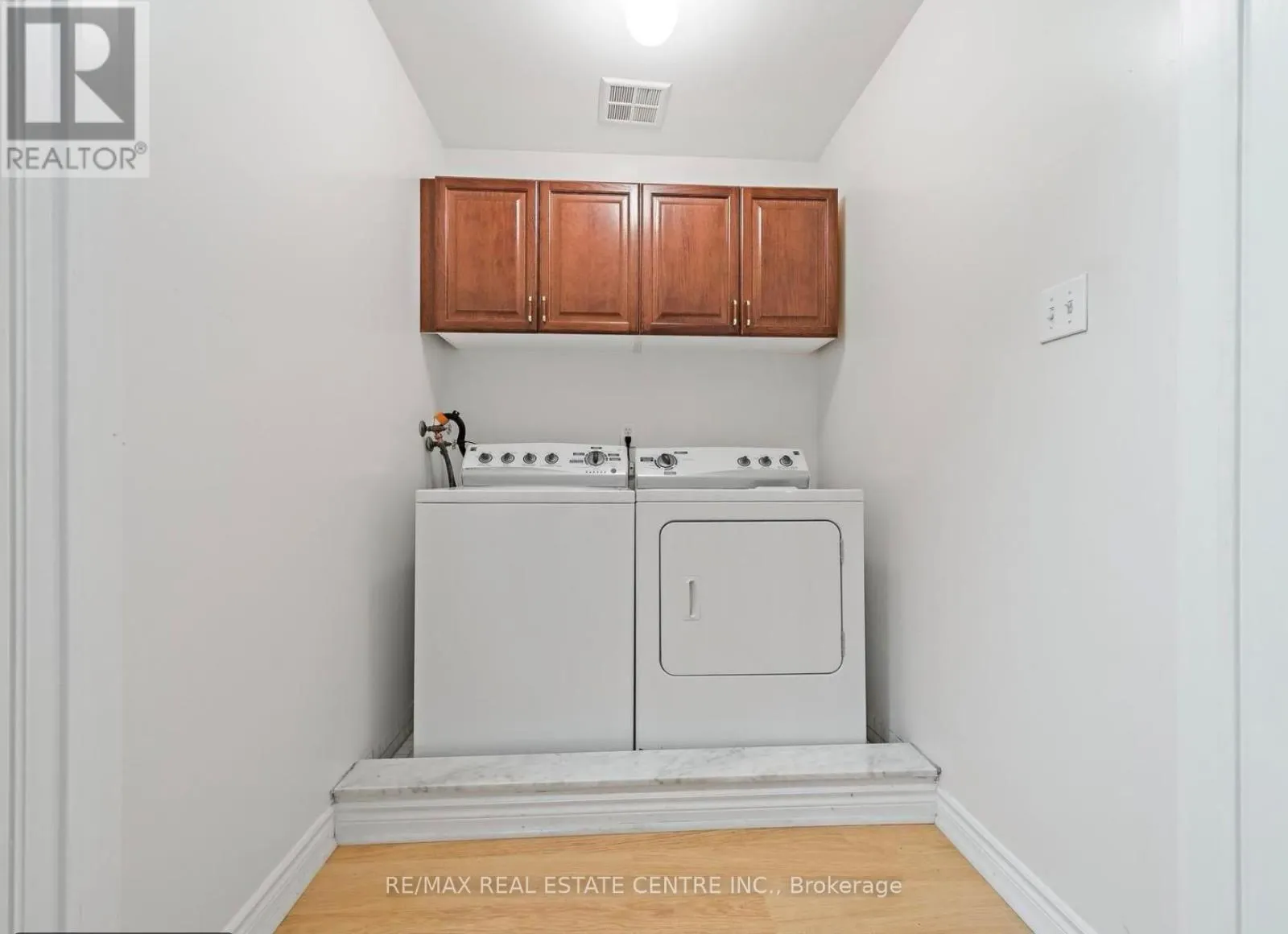 11 - 76 RIVER DRIVE