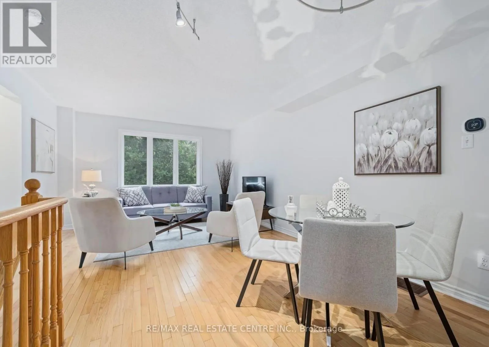 11 - 76 RIVER DRIVE