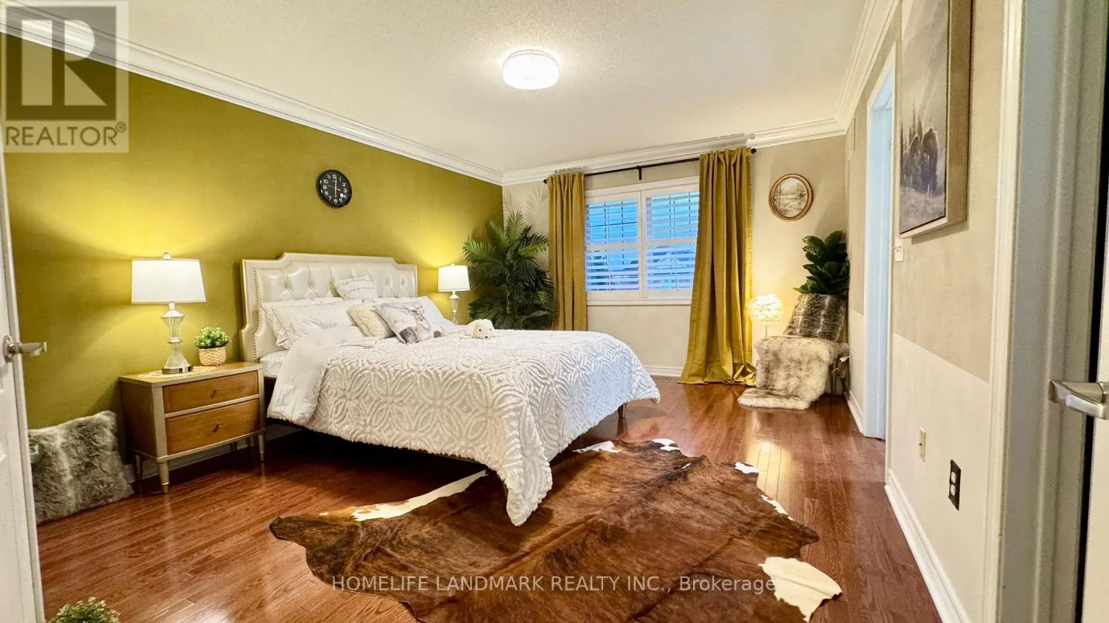 3432 EGLINTON AVENUE W