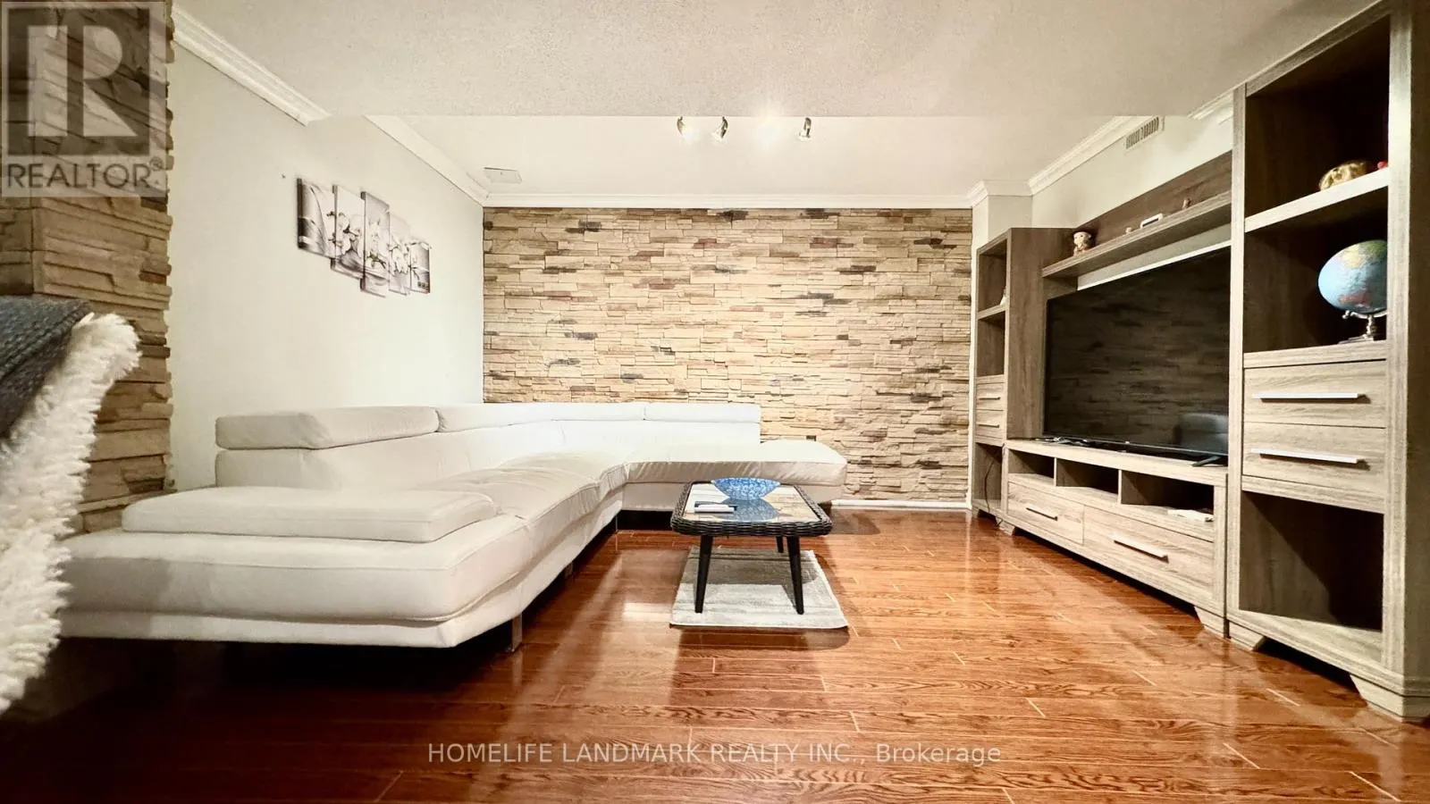 3432 EGLINTON AVENUE W