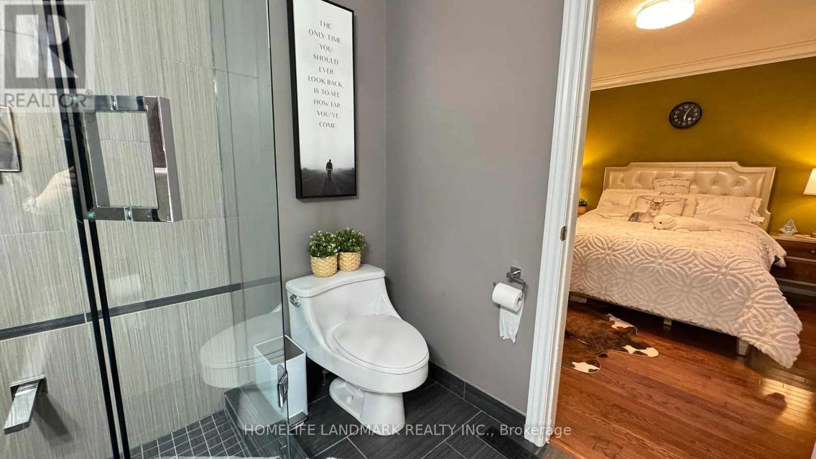 3432 EGLINTON AVENUE W