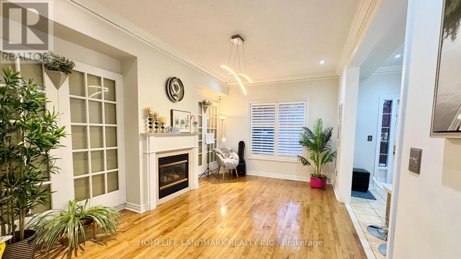 3432 EGLINTON AVENUE W