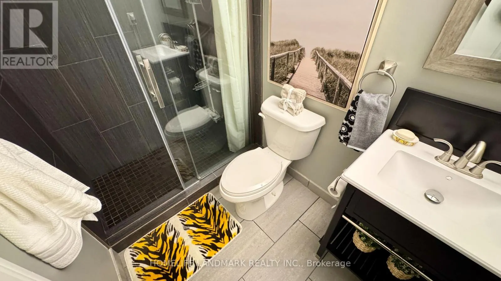 3432 EGLINTON AVENUE W