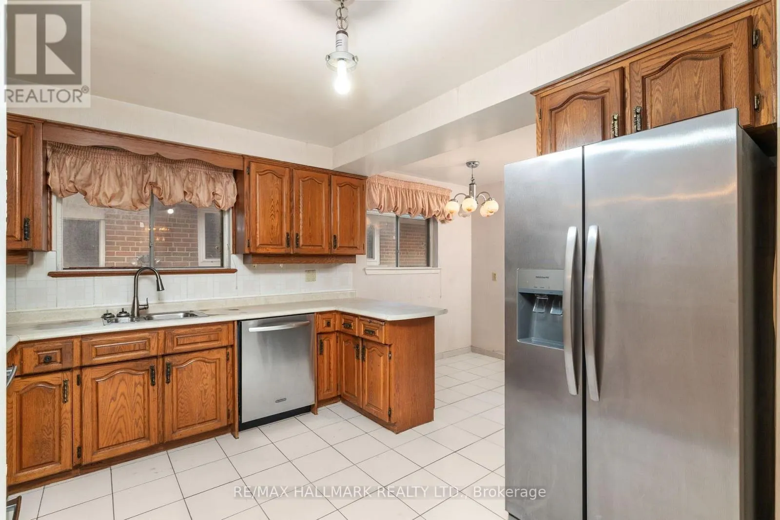 7 MANCROFT CRESCENT