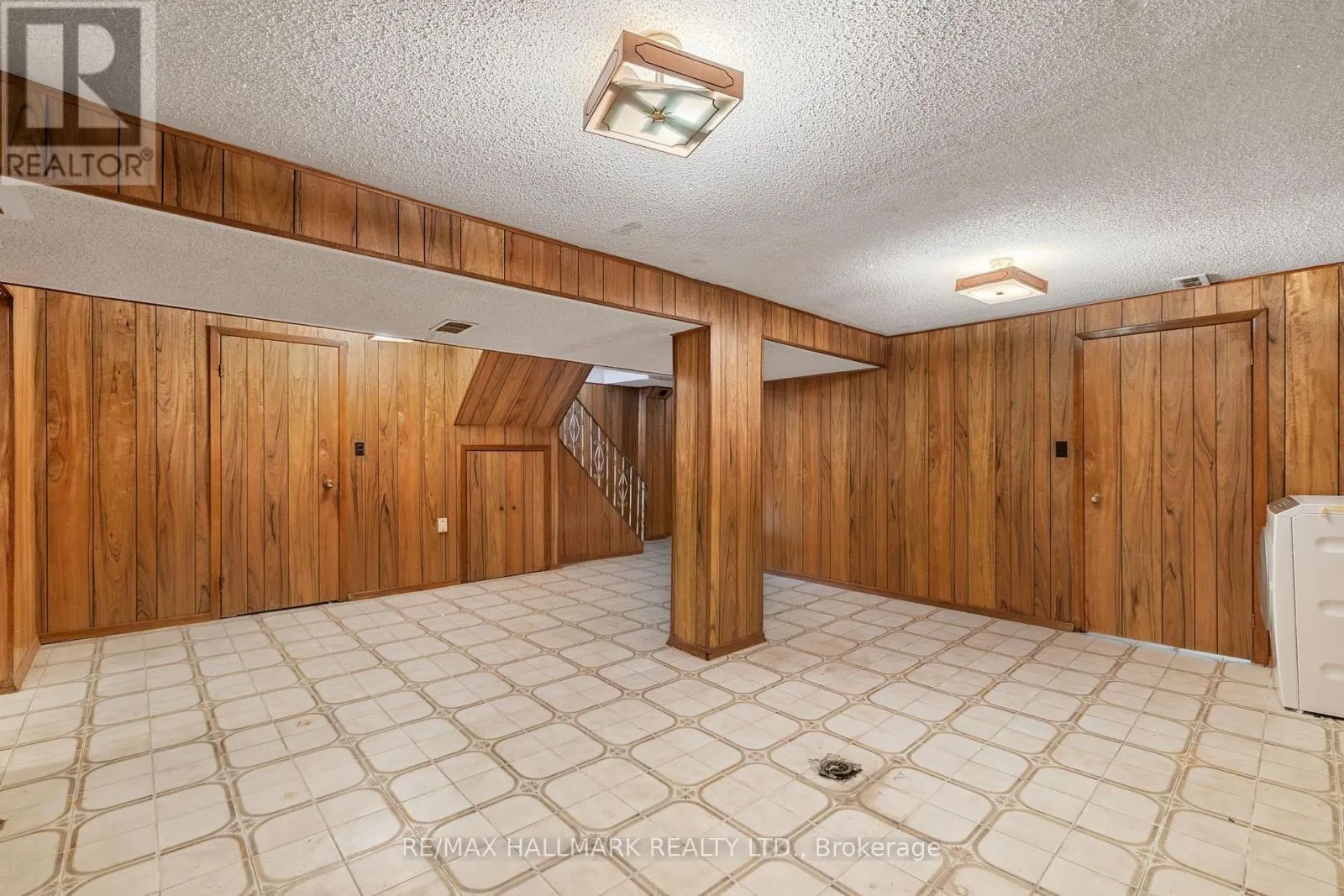 7 MANCROFT CRESCENT