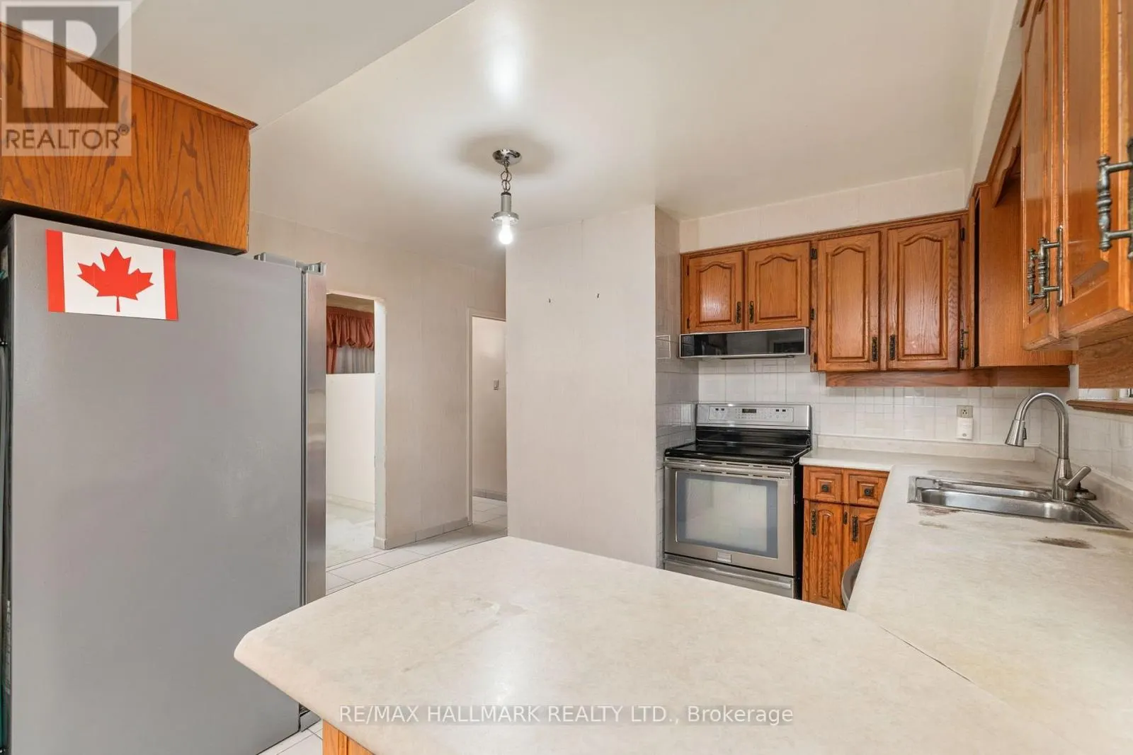 7 MANCROFT CRESCENT