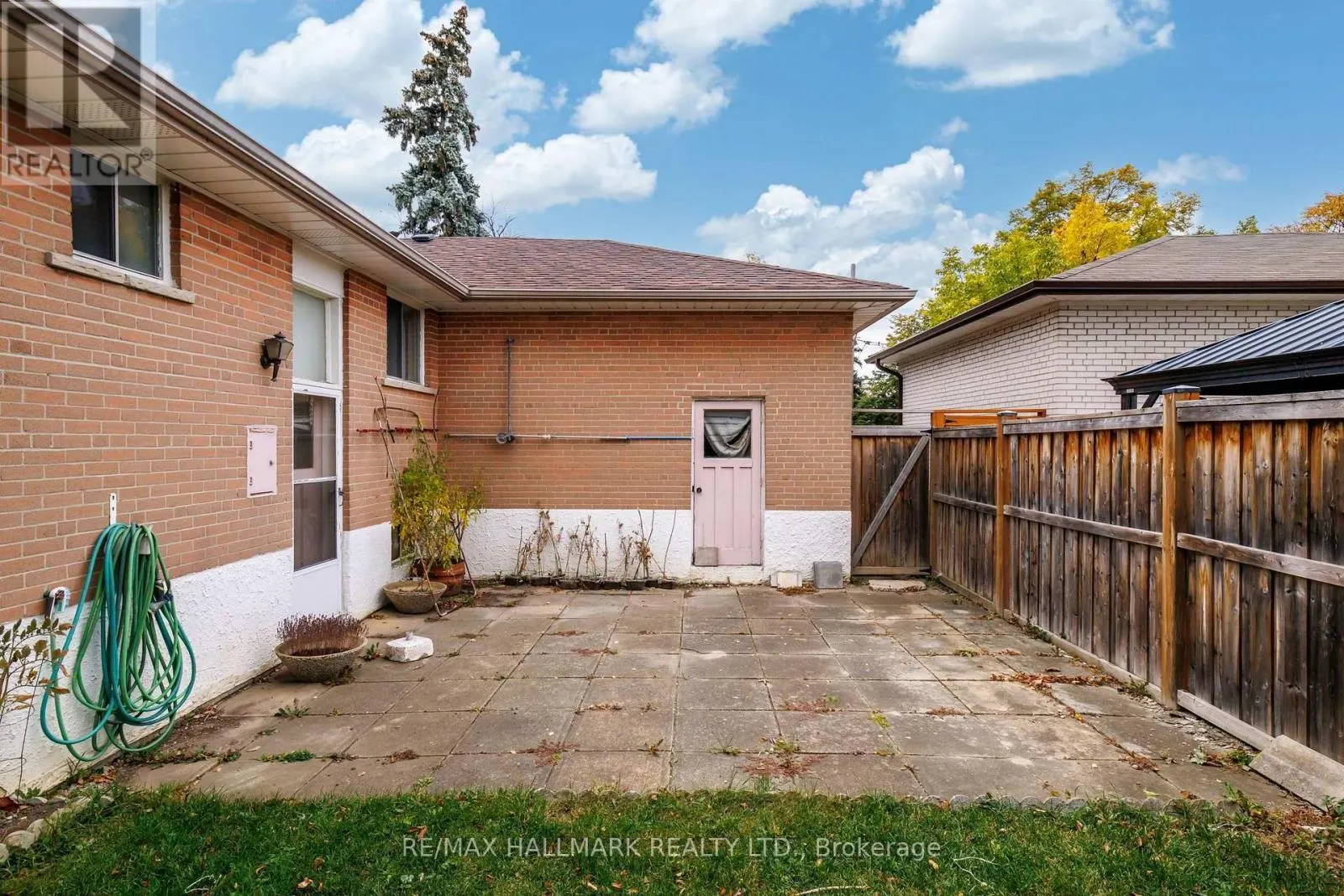 7 MANCROFT CRESCENT