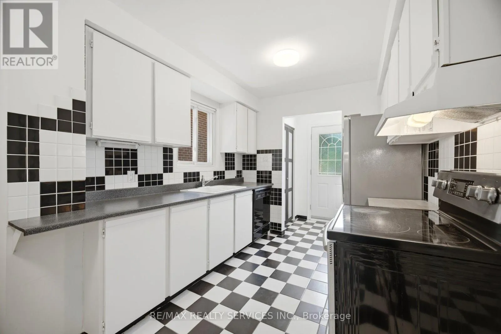 33 HESP DRIVE