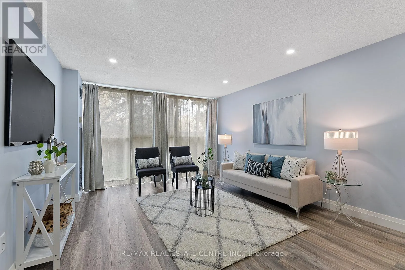 104 - 4205 SHIPP DRIVE
