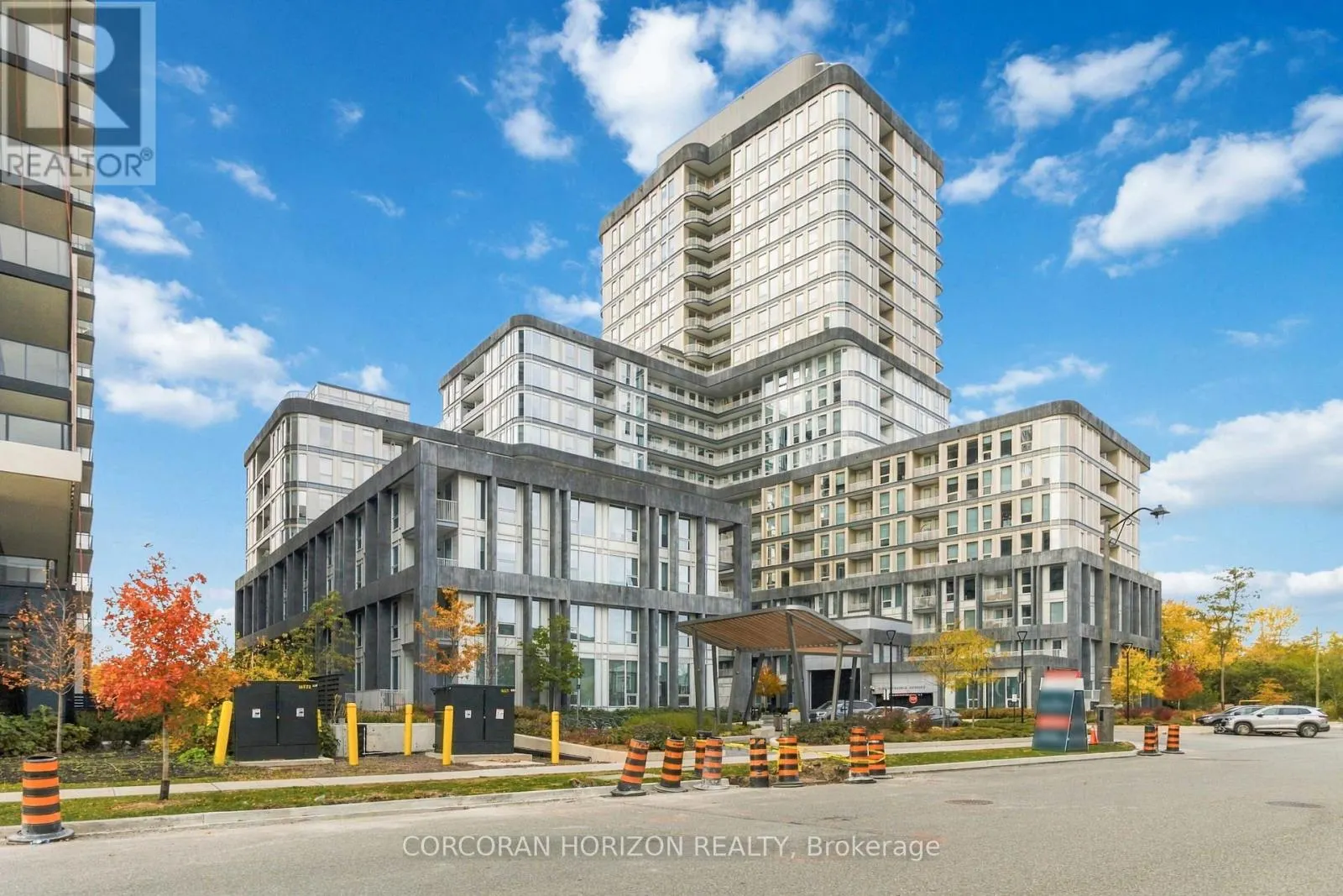 120 - 3240 WILLIAM COLTSON AVENUE