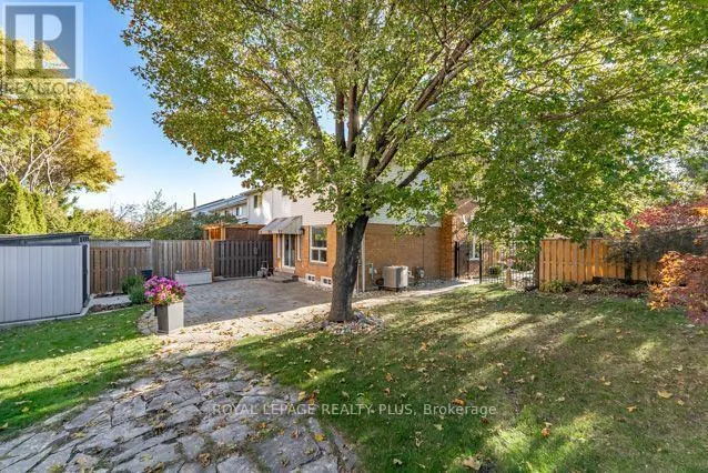 3421 FENWICK CRESCENT