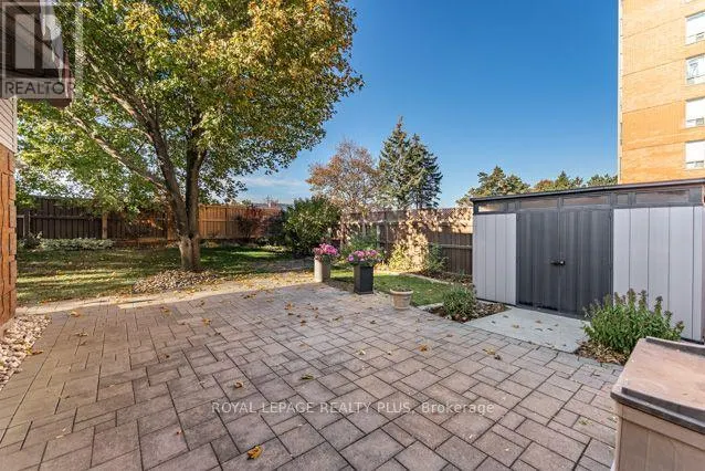 3421 FENWICK CRESCENT