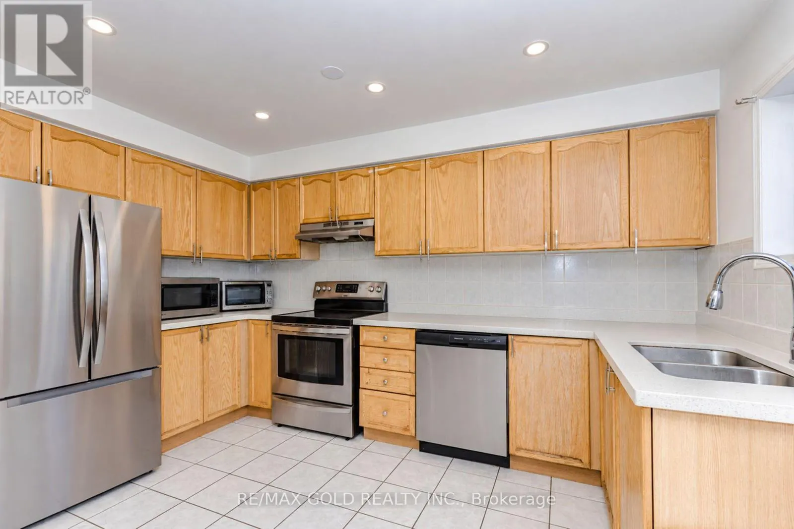 73 - 601 SHORELINE DRIVE