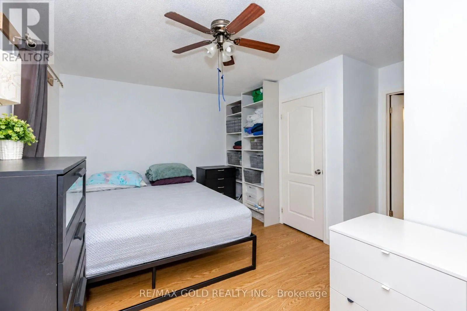 73 - 601 SHORELINE DRIVE