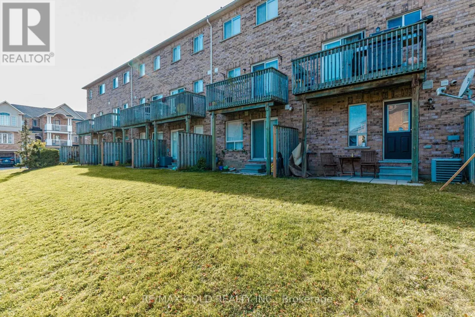 73 - 601 SHORELINE DRIVE