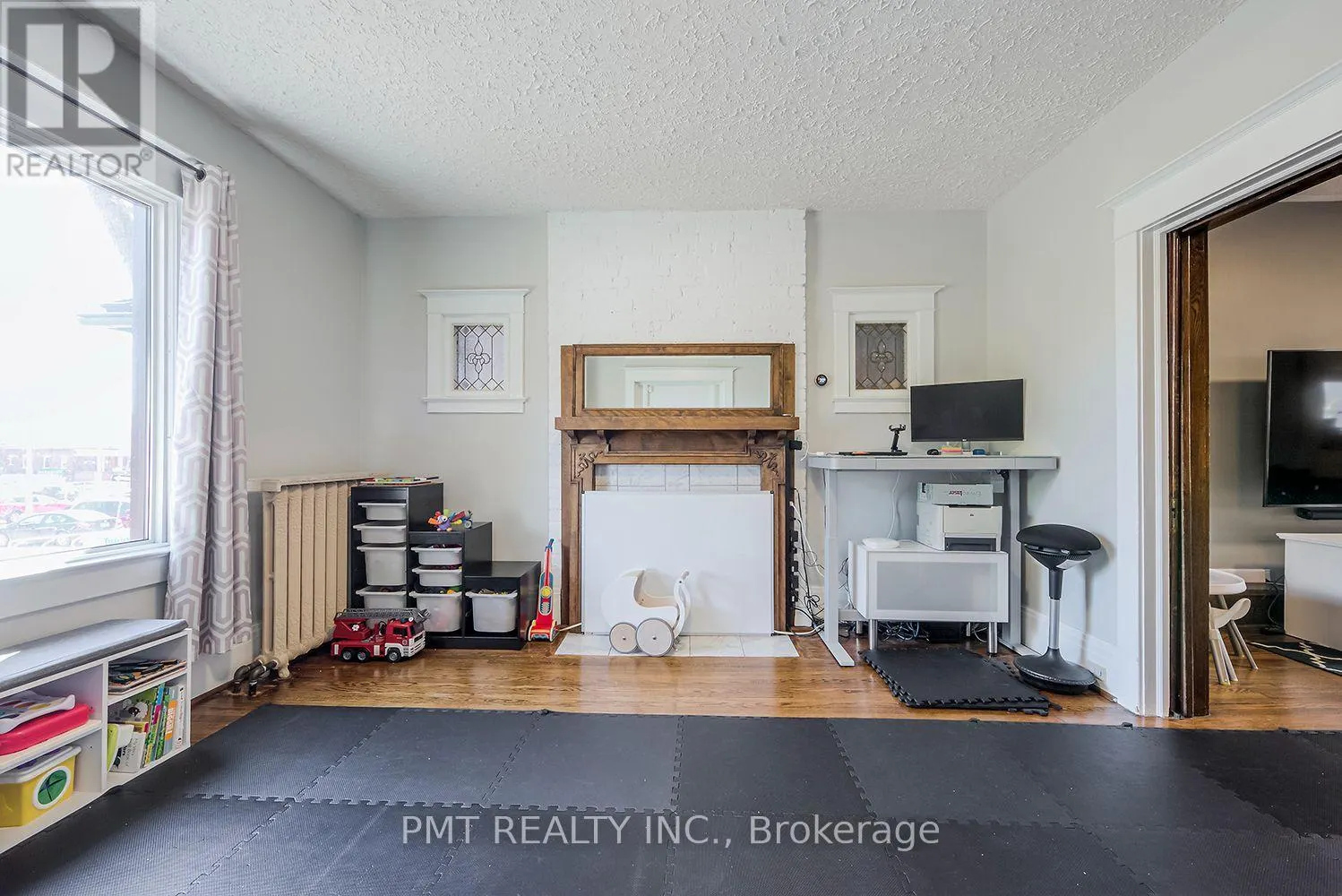 MAIN - 24 EDNA AVENUE