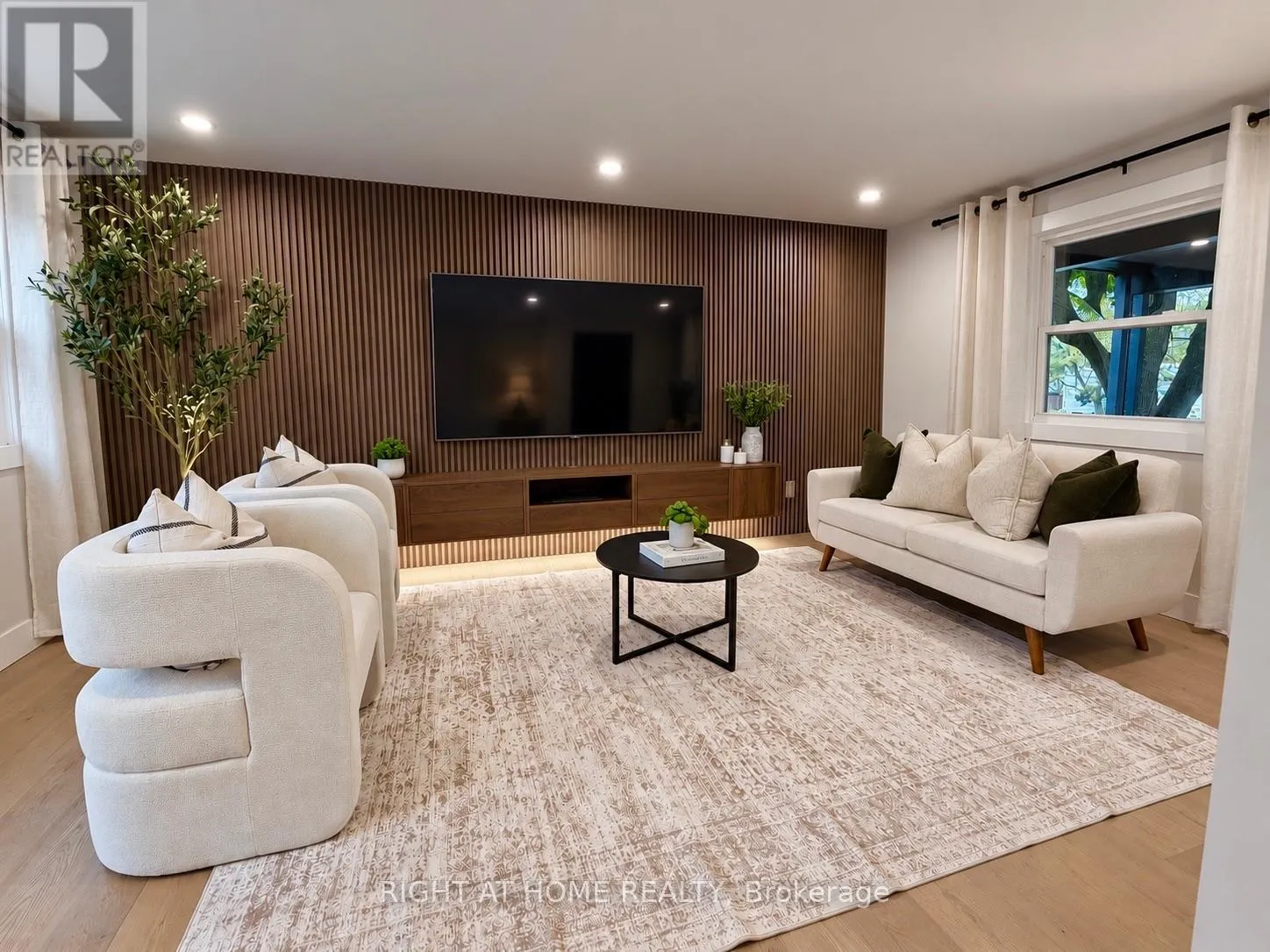 9 CRESTVIEW AVENUE