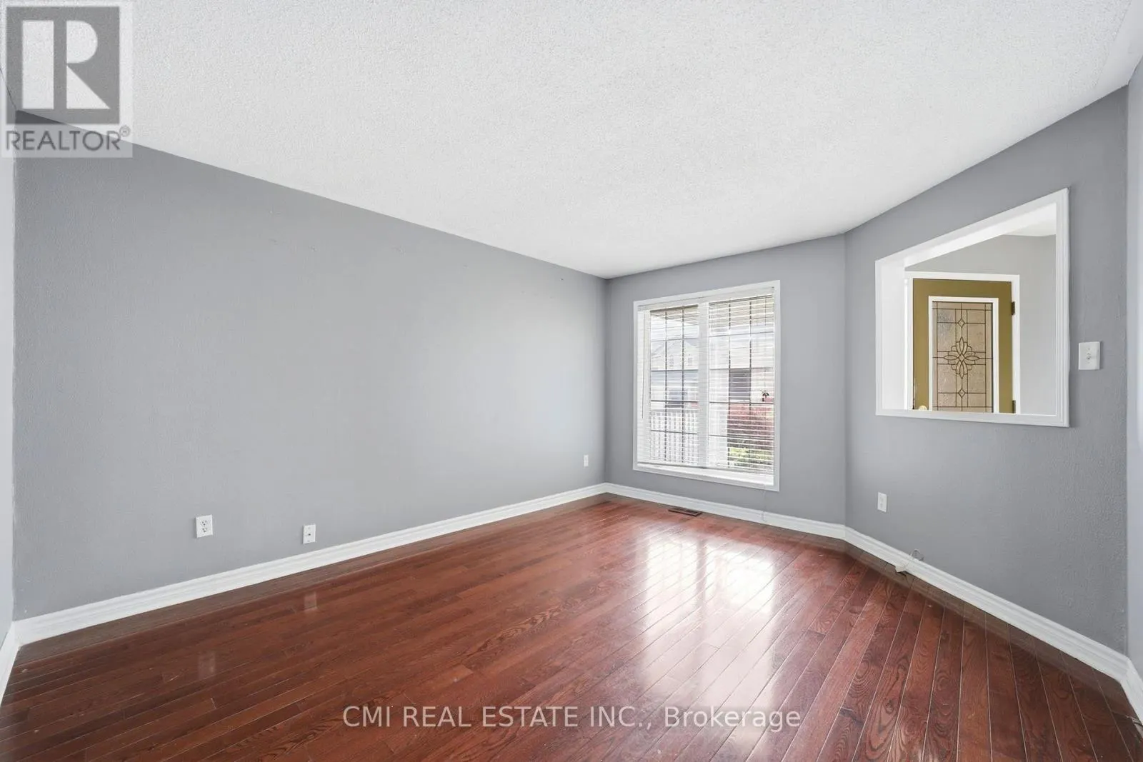 147 PORCHLIGHT ROAD