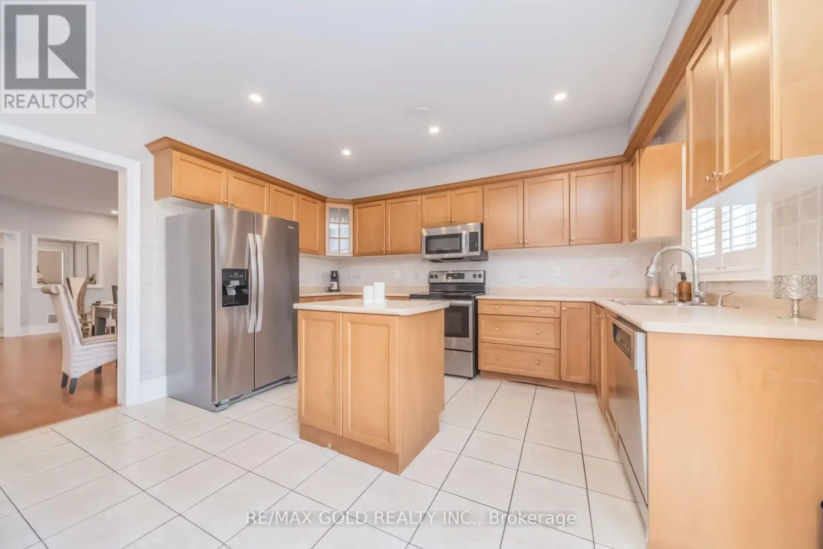 15 NEWARK WAY