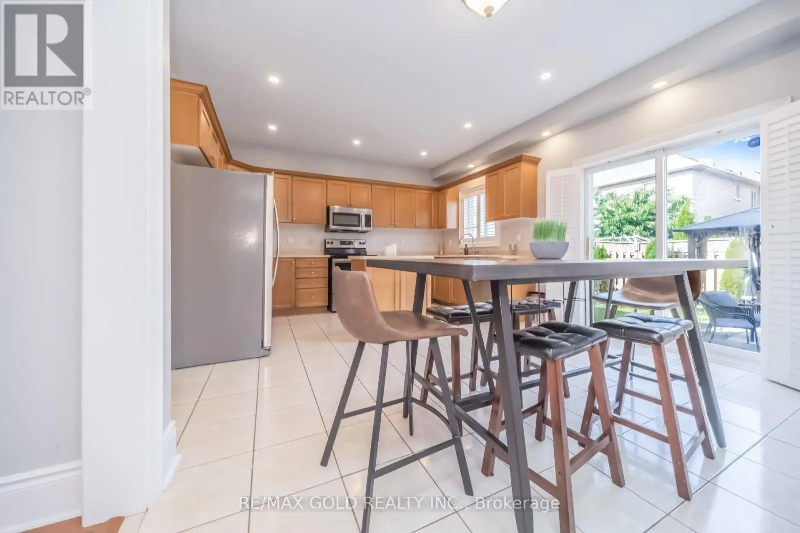 15 NEWARK WAY