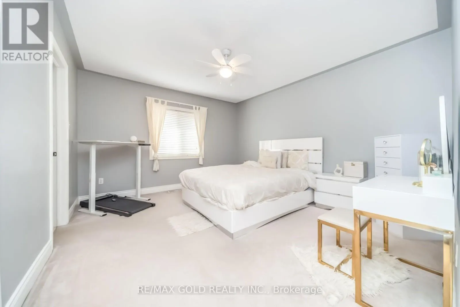 15 NEWARK WAY