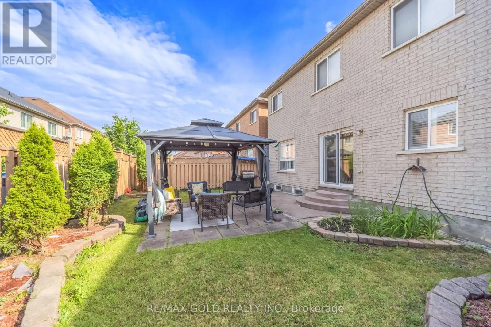 15 NEWARK WAY