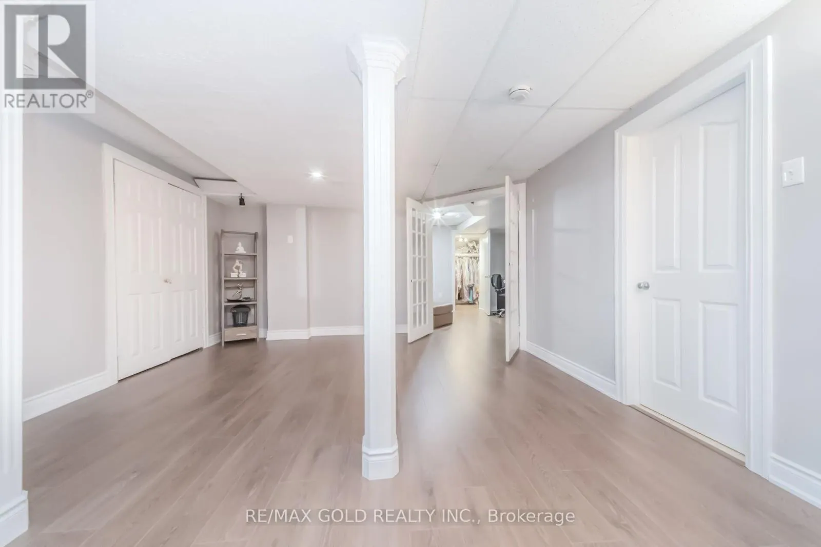 15 NEWARK WAY
