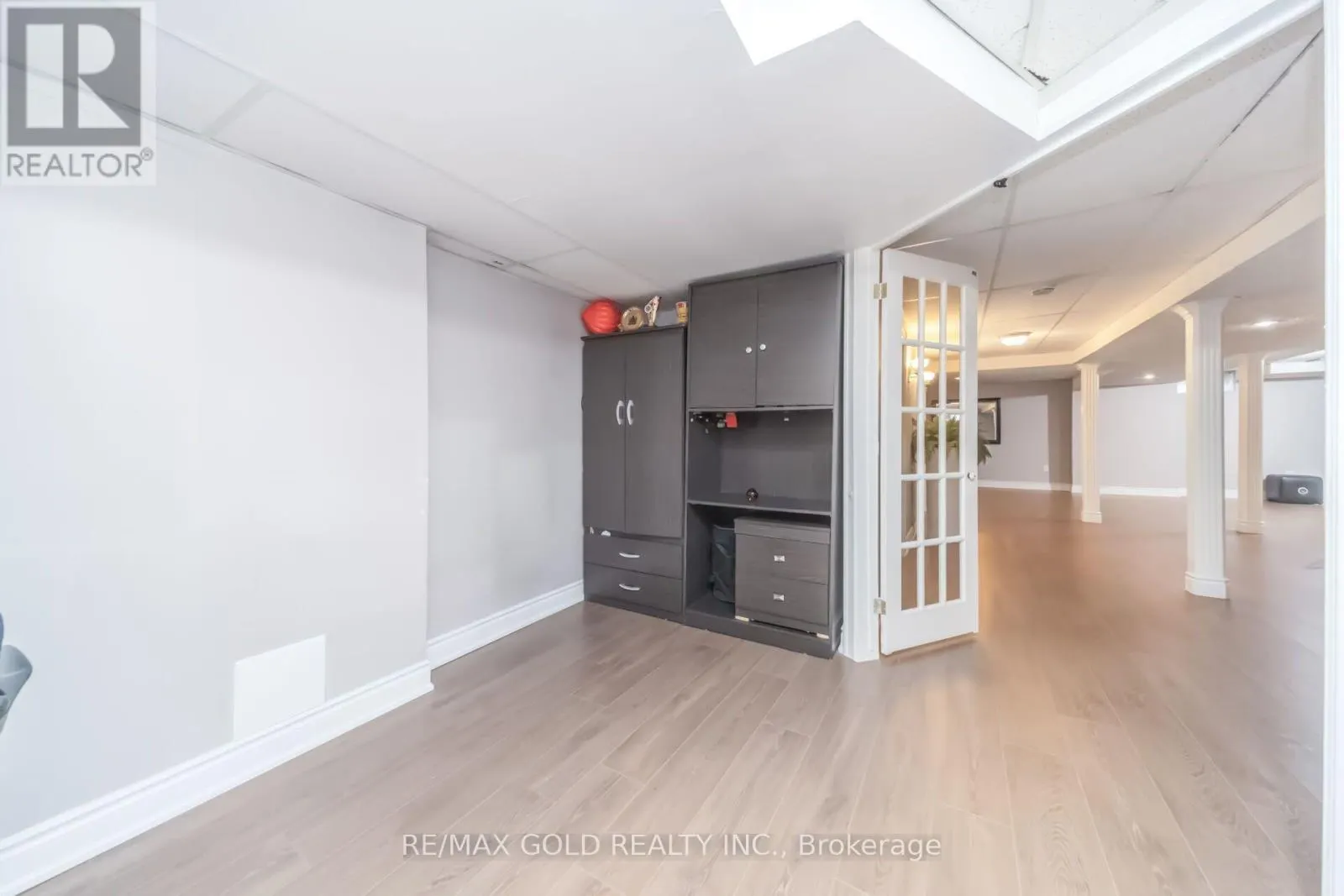 15 NEWARK WAY