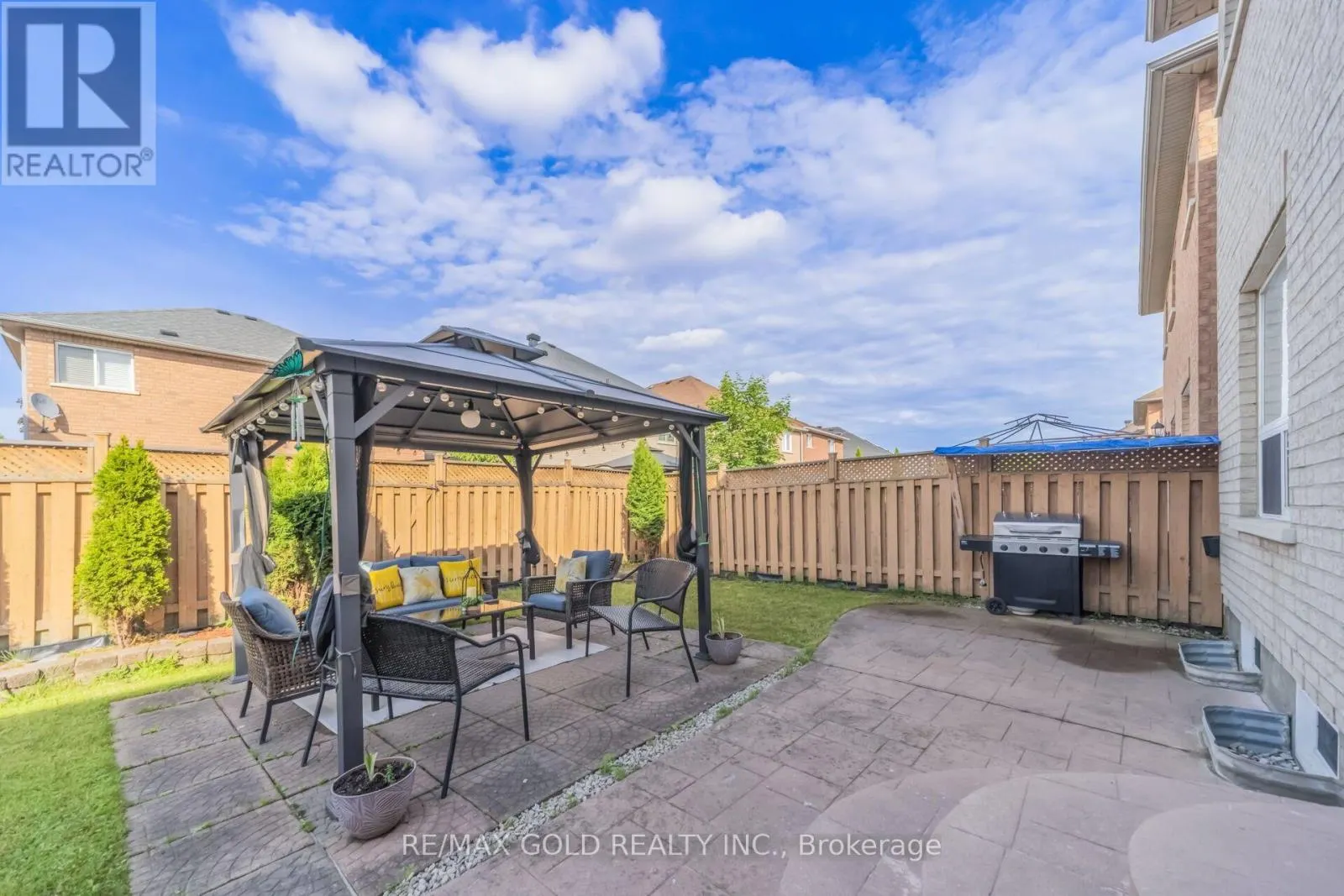 15 NEWARK WAY